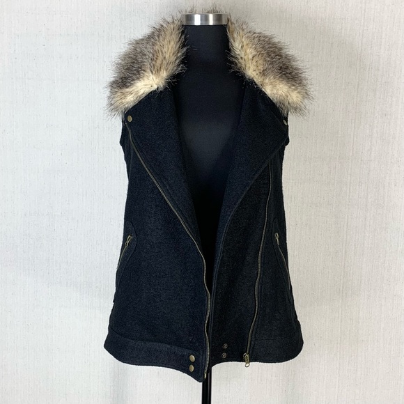 Thread & Supply~Womens Southwestern Print Faux Fur Collared Wool Blend Vest~Sz M - Picture 13 of 16